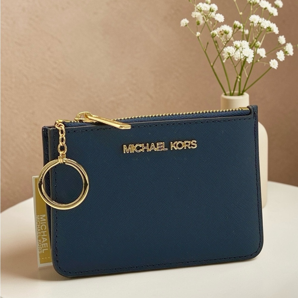 NWT  Michael Kors Navy Saffiano Leather Coinpouch / Zip Card Case with Gold Hard